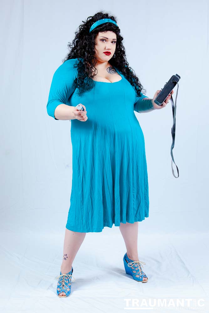 Dorian cosplaying as Deanna Troi from Star trek TNG.